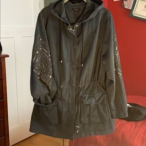 Jacket with pull string